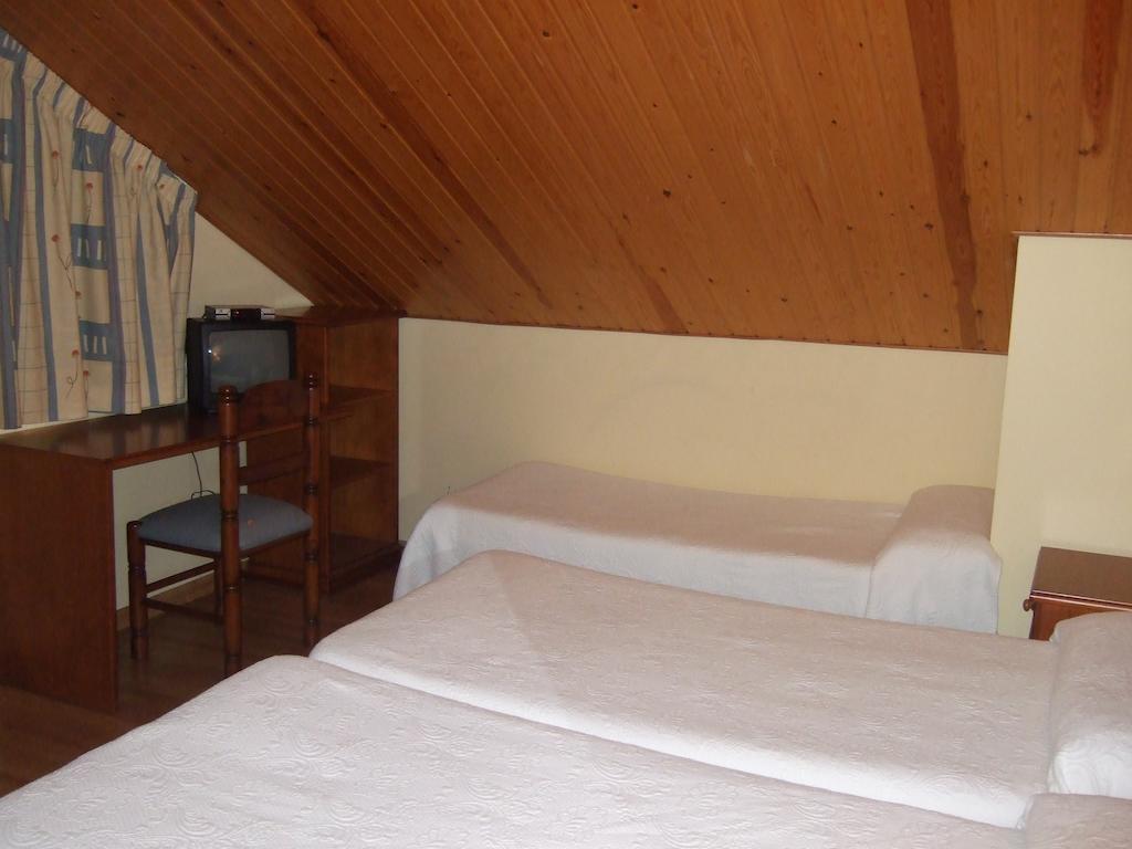 Hotel Las Acacias El Grado Room photo